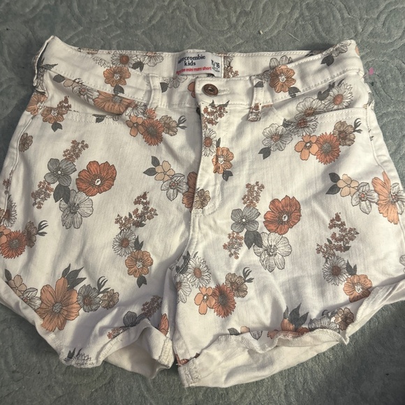 Abercrombie kids cute floral shorts 15/16 - Picture 1 of 2